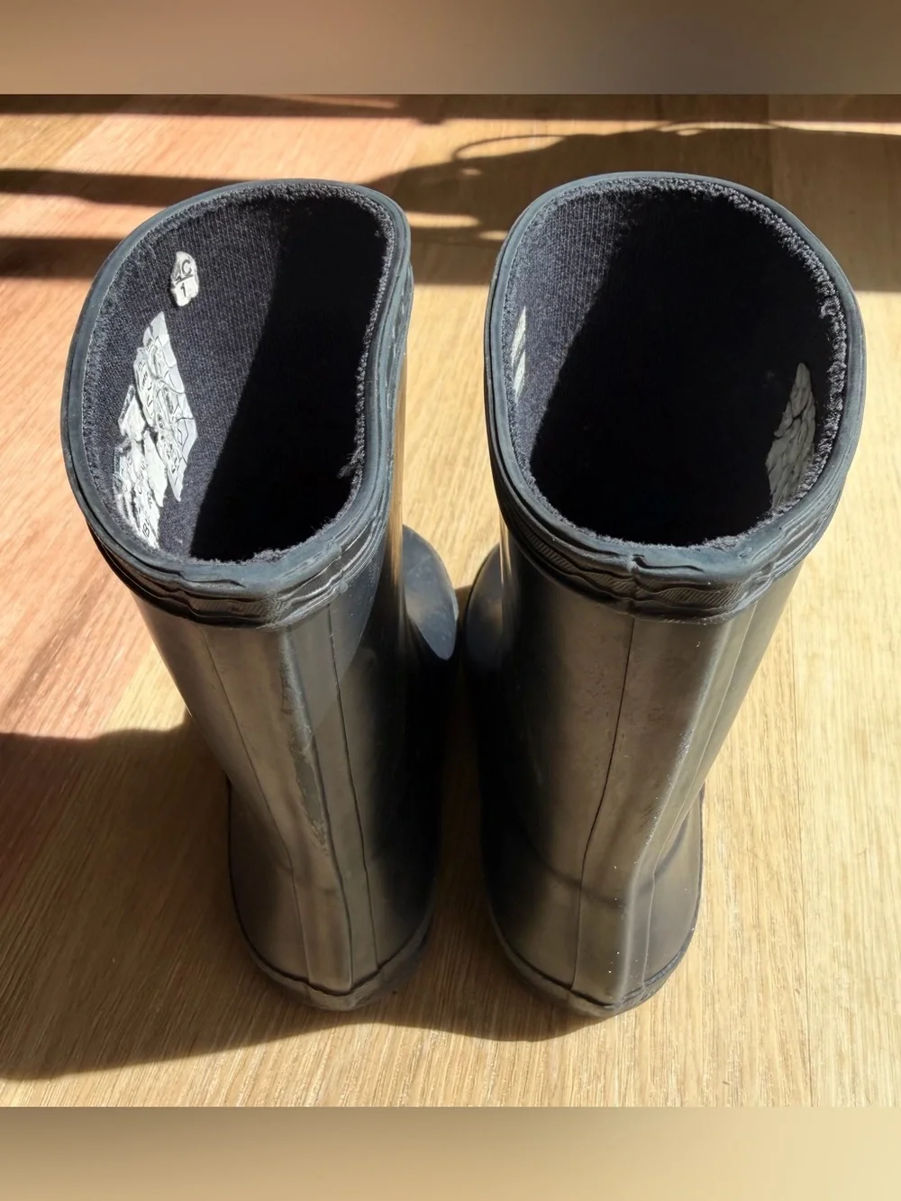 Little kid/toddler size 8 Hunter navy blue Rain Boots